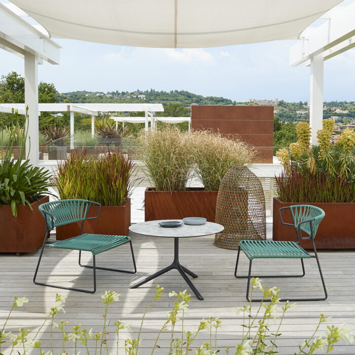 poltrone-divani-lounge-isole-noleggio-arredi-allestimenti-eventi