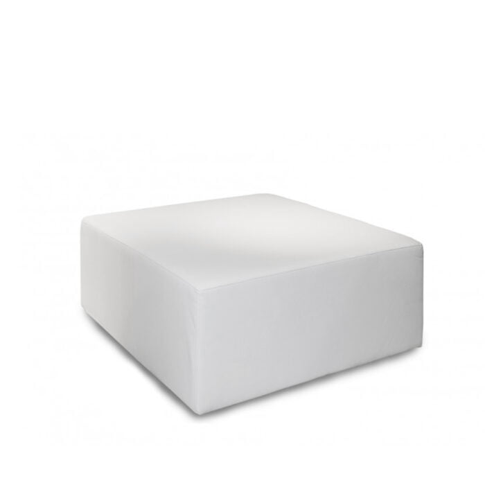 pouf quadrati grandi pelle bianca noleggio arredi allestimenti eventi matrimoni luxury eleganti sedute divani divanetti veneto venezia rental nolo organizzazione
