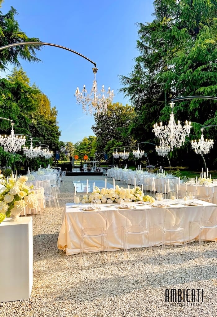 noleggio-lampadari-candelier-ad-arco-per-allestimento-eventi